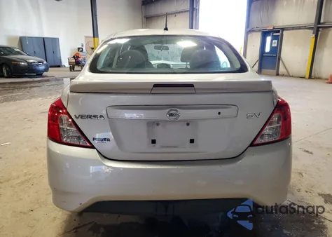 2016 Nissan Versa S z USA, uszkodzony, nr VIN 3N1CN7AP8GL908697